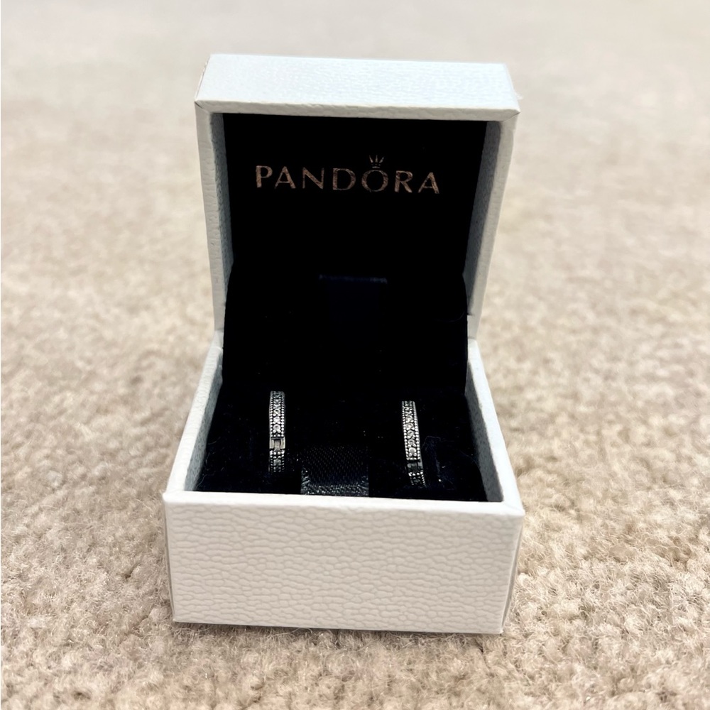 NEW Pandora Pave Heart Hoop Cubic Zirconia Earrings in Sterling Silver (2.5mm)